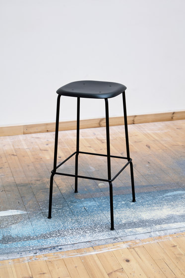 Soft Edge P10 Bar Stool | Bar stools | HAY