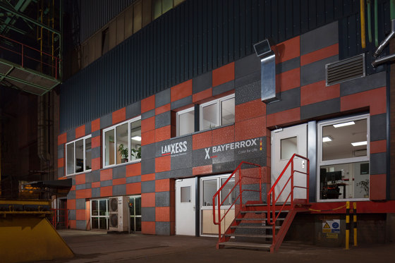 LUCEM Starlight translucent concrete facade system | Beton Platten | Lucem