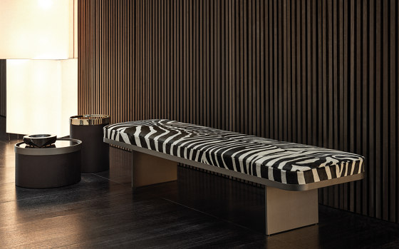 Clive | Side tables | Minotti