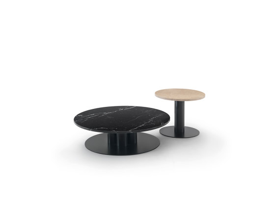 Goya Service - Quadratische Version mit Tischplatte aus Marquinia-Marmor | Beistelltische | ARFLEX