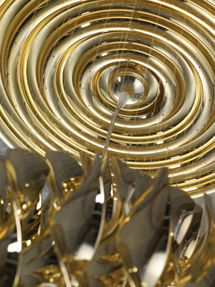 Spiral SP01 Gold | Pendant | Suspended lights | Verpan