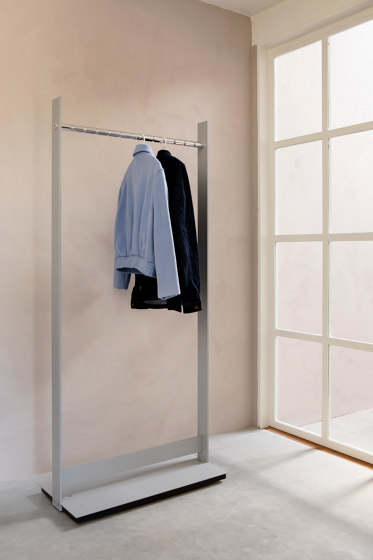 Standfree-P coat stand | Coat racks | Cascando