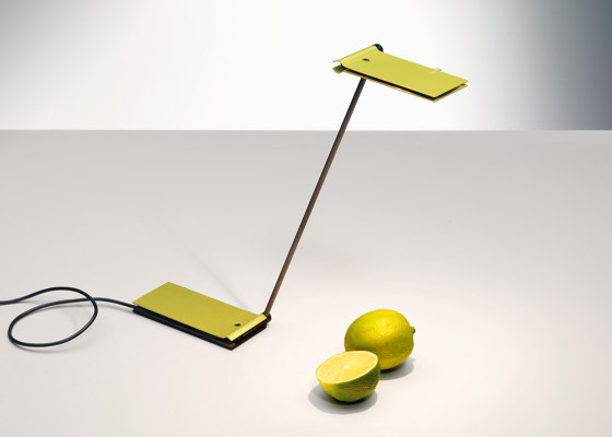 ZETT USB - Gold | Lámparas de sobremesa | Baltensweiler