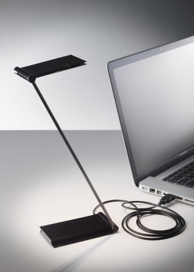 ZETT USB - Alu | Lampade tavolo | Baltensweiler