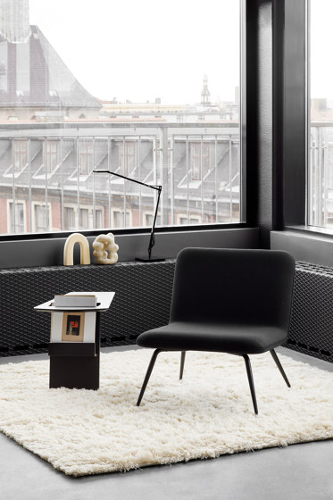 Risom Magazine Table | Tables d'appoint | Fredericia Furniture