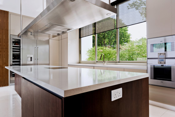 White Reflections | Mineral composite panels | Caesarstone