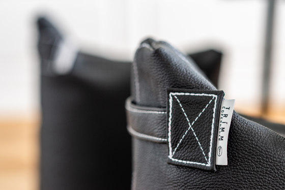 Satellite Leather 48 Black | Poufs géants | Trimm Copenhagen