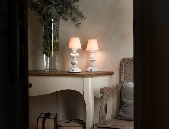 Firefly Lotus Table Lamp | White | Table lights | Lladró