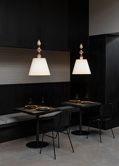 Firefly Palm Table Lamp | Black & White | Luminaires de table | Lladró