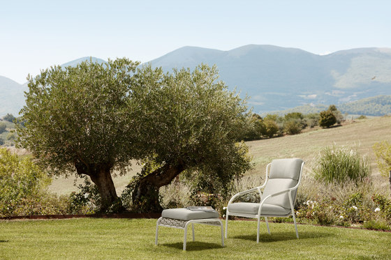 Capri 4301 chair with armrest | Chairs | ROBERTI outdoor pleasure