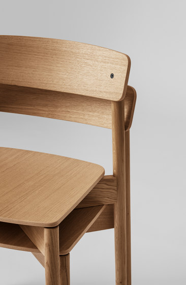 T01 | Cross Chair Oak Black lacquer Grey Hallingdal | Sedie | TAKT