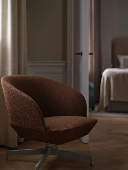 Olso Lounge Chair / Swivel Base | Fauteuils | Muuto