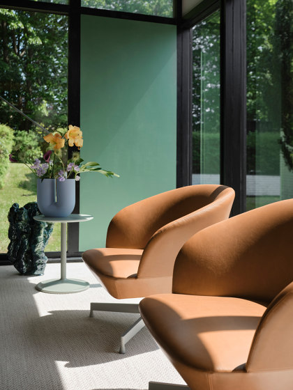 Olso Lounge Chair / Tube Base | Armchairs | Muuto