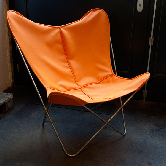 Hardoy Butterfly Chair GRAND COMFORT Leder tabakbraun mit Ottoman | Sessel | Weinbaums