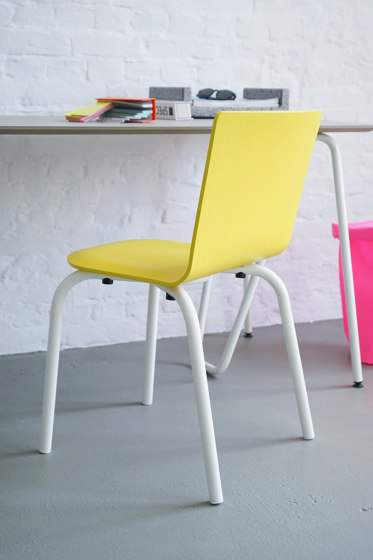 Glyph Chair | Chaises | L&Z