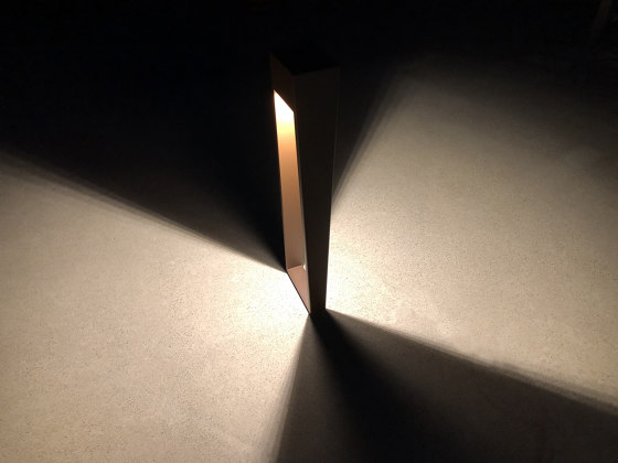 LED pathway light | BN 080 | Outdoor floor-mounted lights | LYX Luminaires