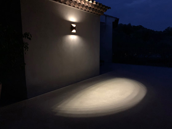 Aplique de pared LED | Trait de lune | Lámparas exteriores de pared | LYX Luminaires