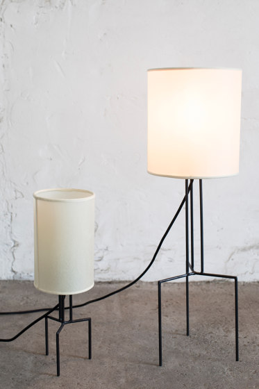 Antonino Standing Lamp Tria M | Lampade piantana | Serax
