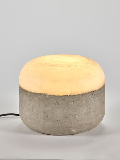 Concrete Lampe A Poser Beton S | Luminaires de sol | Serax