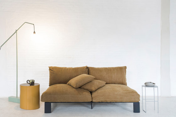 Interior Design by Bea Mombaers Bench Einzelsitz Aprikosen | Sessel | Serax