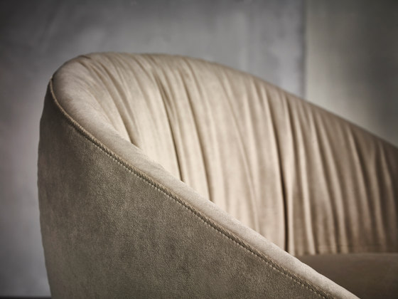 CARA Swivel Dining Chair | Stühle | Piet Boon