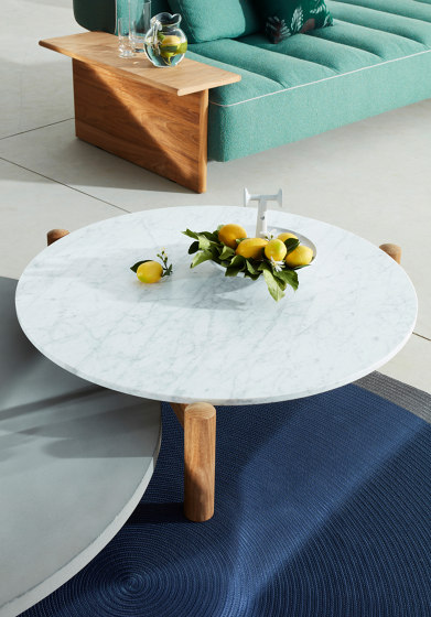 535 Table à Plateau Intrerchangeable | Couchtische | Cassina
