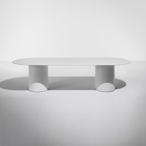 MM8 | table | Dining tables | Desalto
