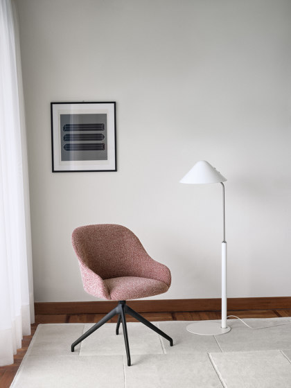 Lyz 918/UI | Chairs | Potocco