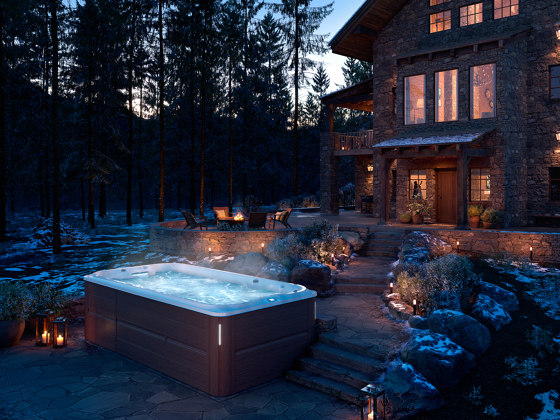 J-13 PowerPlay™ Swim Spa | Whirlpools | Jacuzzi®
