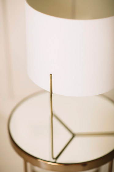 Lighting | Lamp. Vtage Otne Bn 25X19,5X37,5cm | Lampade tavolo | Andrea House