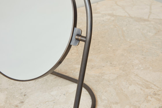 Nimbus Table Mirror | Polished Brass | Miroirs | Audo Copenhagen
