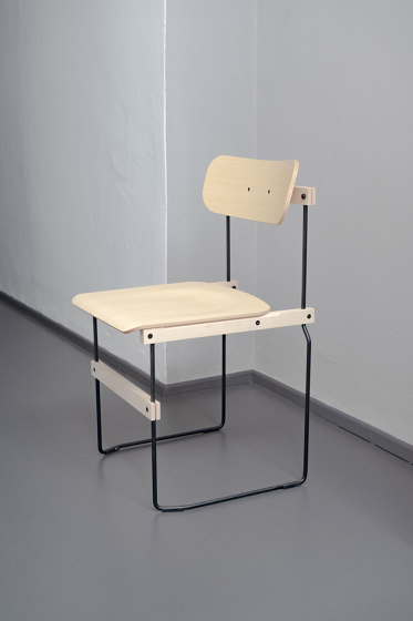 Bruto | Chairs | Nils Holger Moormann