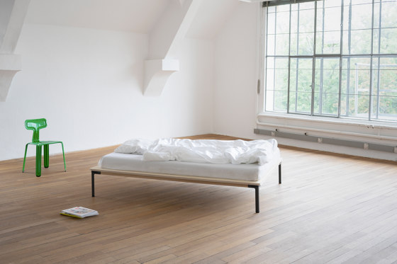 Seiltänzer Bed | Somieres / Armazones de cama | Nils Holger Moormann