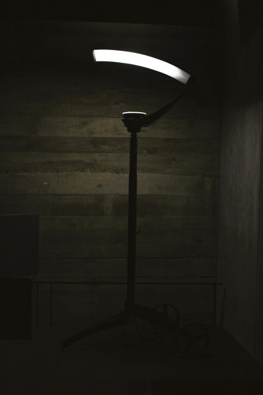 Equix Model 1 | Lámparas exteriores de pie | Roger Pradier