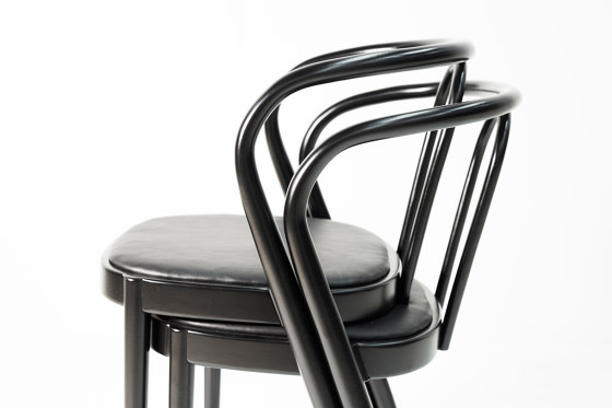 ROTUNDA Chair Upholstered back | Chairs | Gemla