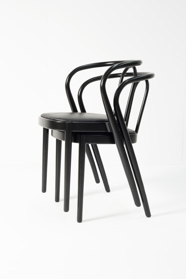 ROTUNDA Chair Upholstered back | Sillas | Gemla