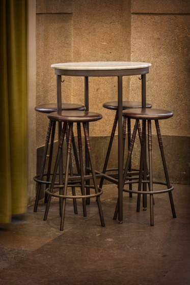 HOF Bar stool | Taburetes de bar | Gemla