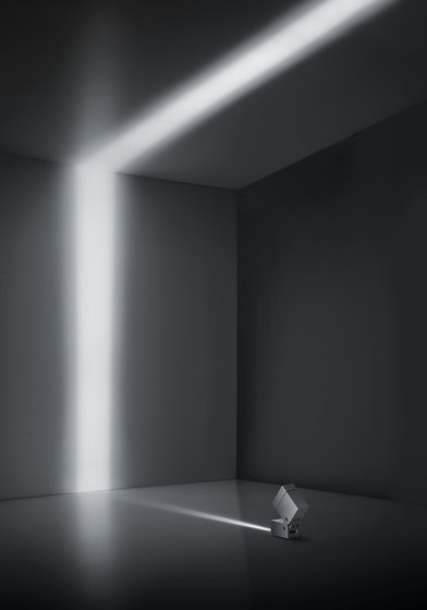 MicroKeen Lama di luce | Lámparas exteriores de pared | Simes