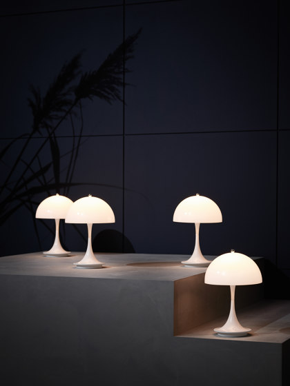 Panthella Mini Table | Lampade tavolo | Louis Poulsen