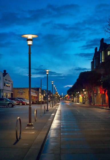 Albertslund Maxi Post | Street lights | Louis Poulsen