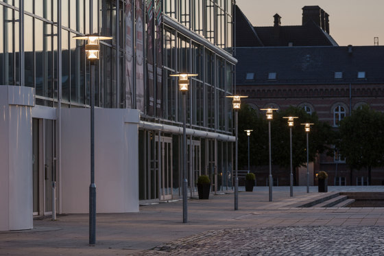 Albertslund Maxi Post | Street lights | Louis Poulsen