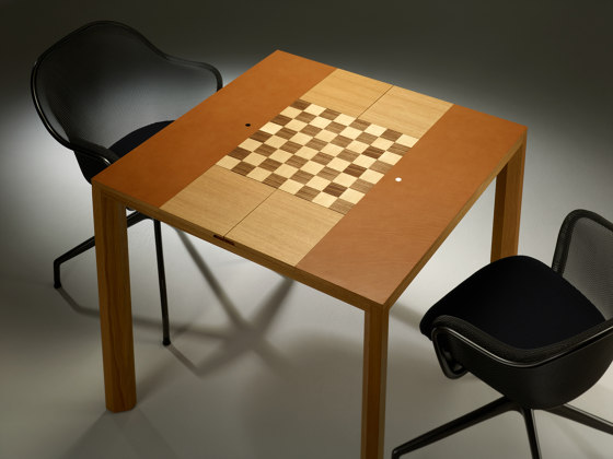 Daniel Weil Chess Table | Game tables / Billiard tables | Editions LS