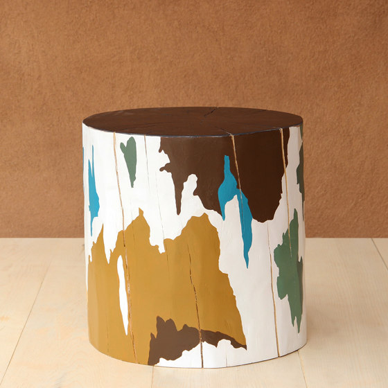 Terreno Hand Painted Log Table | Tavolini alti | Pfeifer Studio