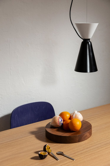 O Fruit Bowl Large Walnut | Ciotole | Hem Design Studio