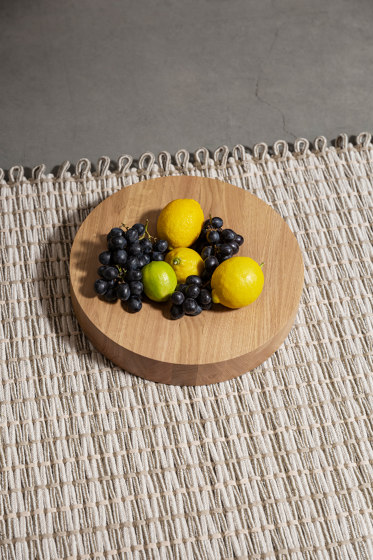 O Fruit Bowl Small Oak | Schalen | Hem Design Studio