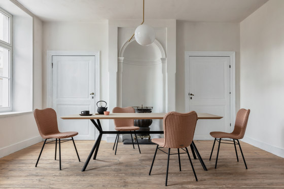 Lily dining chair hairpin base | Chaises | Vincent Sheppard