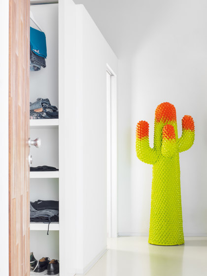 Cactus | Rossocactus | Garderoben | Gufram