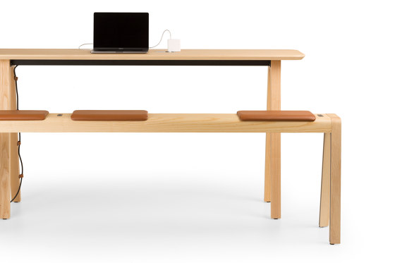 E-Quo | Tables hautes | True Design
