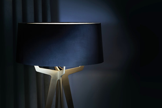 No. 35 Floor Lamp Shiny-Matt Collection - Shiny White - Brass | Lámparas de pie | BALADA & CO.