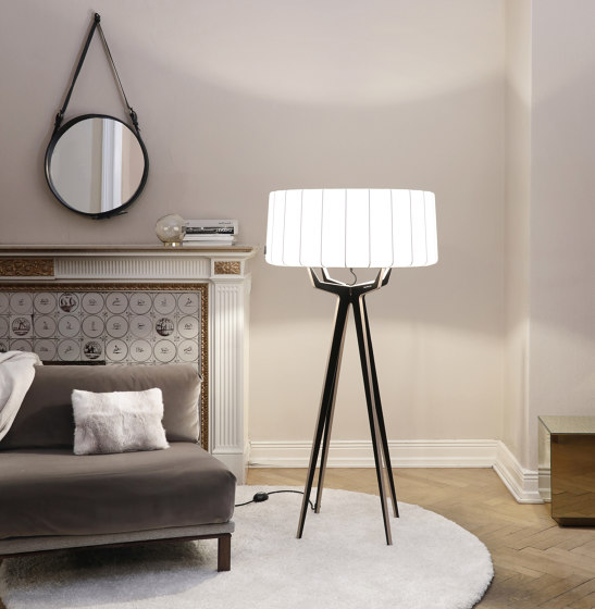 No. 35 Floor Lamp Velvet Collection - Olive - Brass | Luminaires sur pied | BALADA & CO.